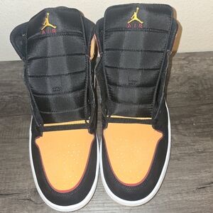 Retro Jordan Mid SE 'Vivid Orange'